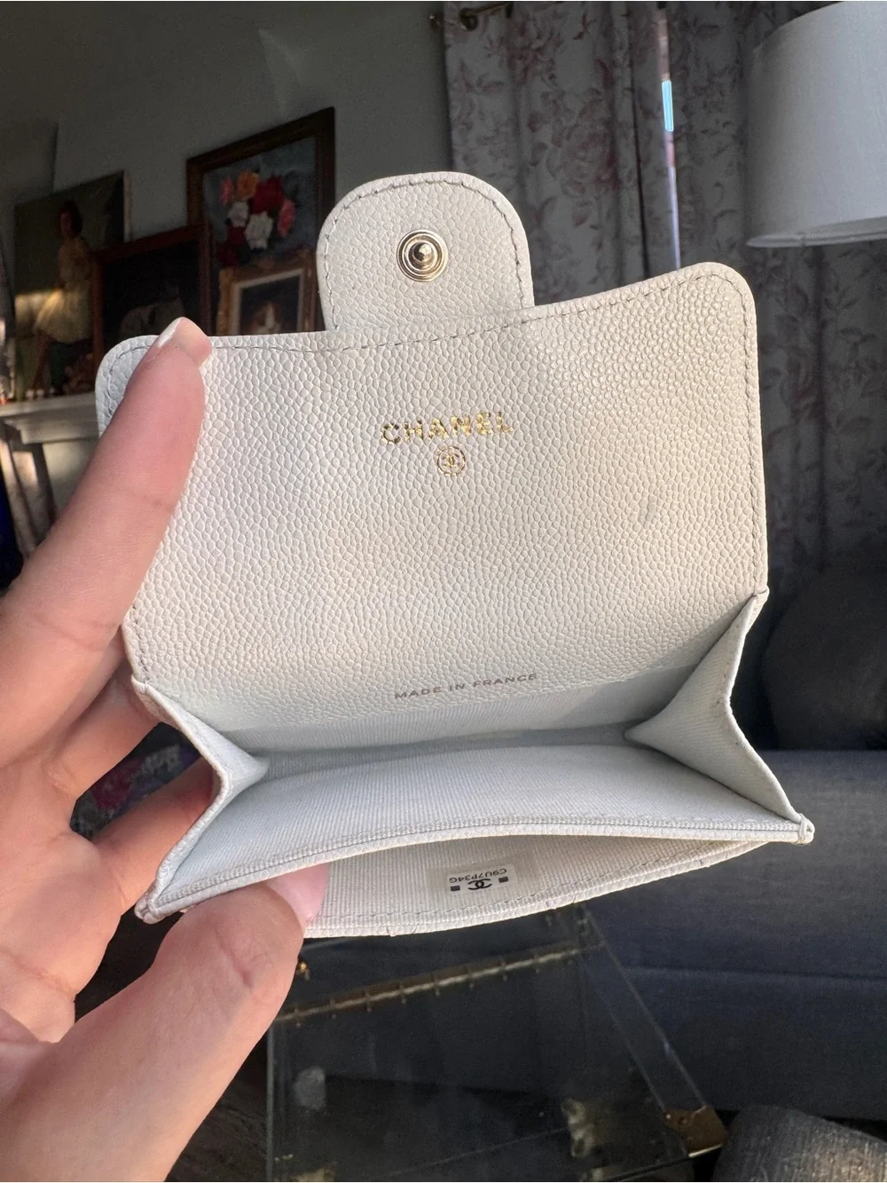 CHANEL compact quilted
